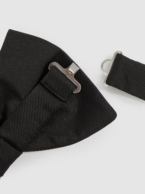 Boyle Grosgrain Silk Bow Tie in Black